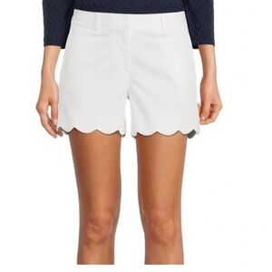 Women's White Scalloped Hem petal Shorts
